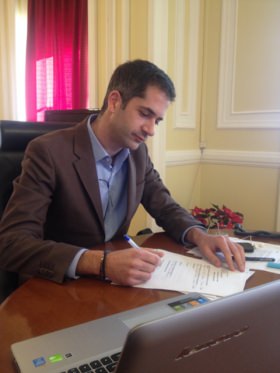 Συνεχείς υπογραφές συμβάσεων από τον Κώστα Μπακογιάννη  8 έργα προϋπολογισμού άνω του 1.000.000 ευρώ  για την Περιφέρεια Στερεάς Ελλάδας